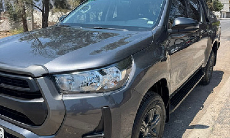 Toyota Hilux 2.7 Cab...