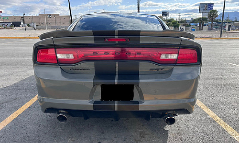 Dodge Charger 6.4 Sr...