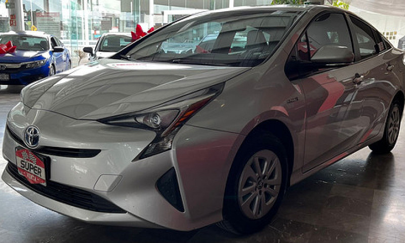 Toyota Prius 2017 1....