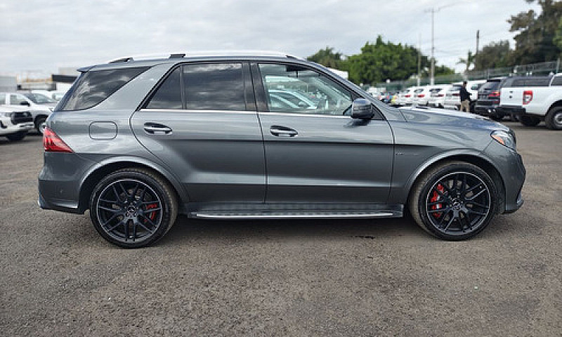 Mercedes-Benz Clase ...