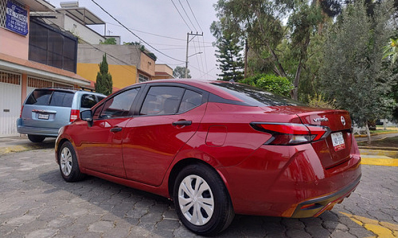 Nissan Versa 1.6 Sen...