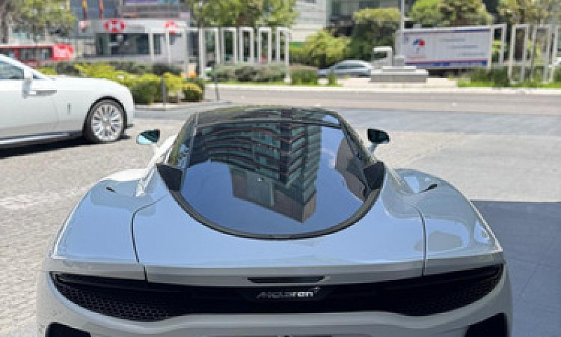 Mclaren Gt...