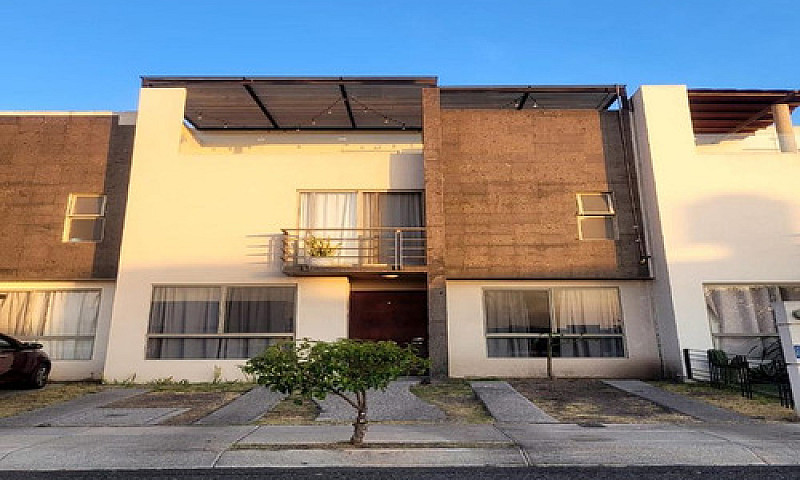 Casa En Venta En Res...