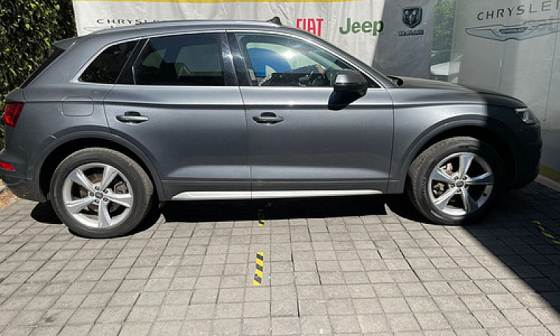 Audi Q5 2019...