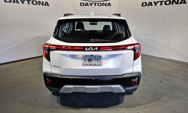 Kia  Seltos  2024...