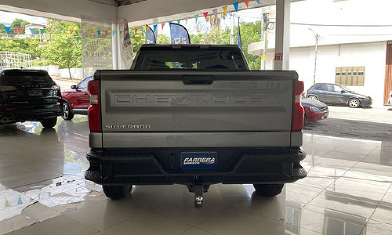 Chevrolet Silverado ...