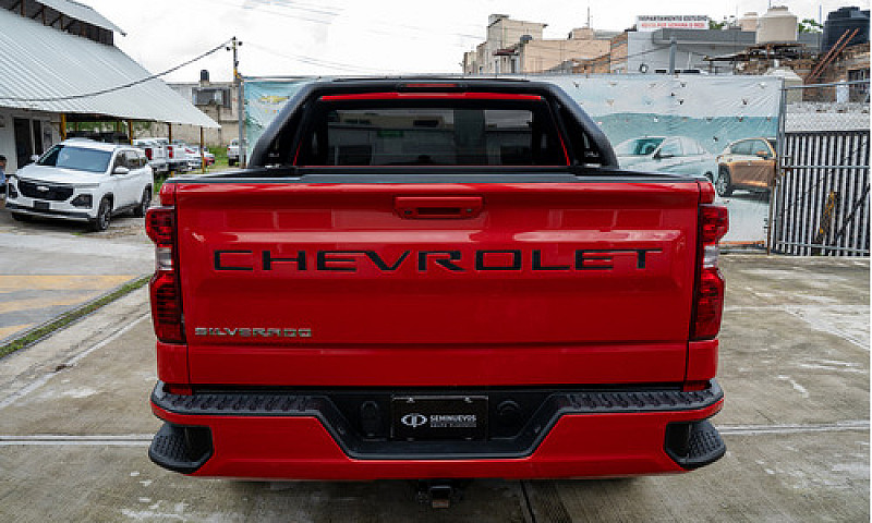 Chevrolet Silverado ...