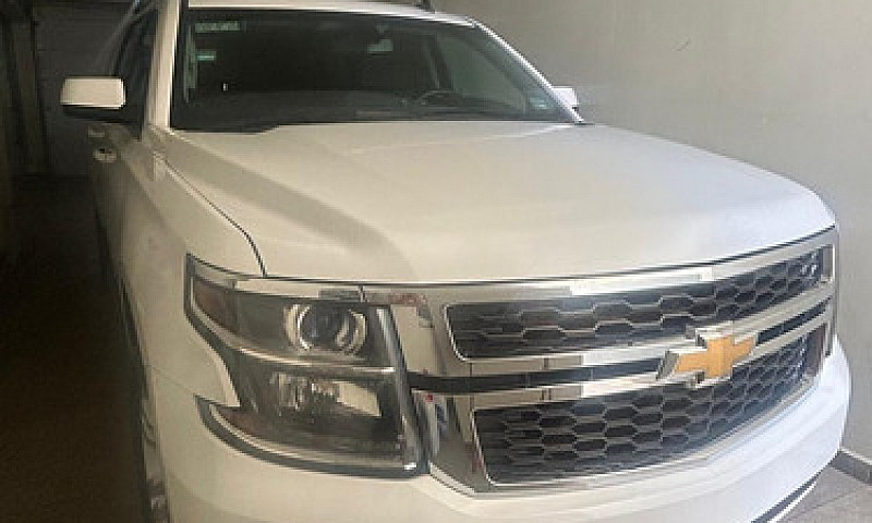 Chevrolet Suburban 5...