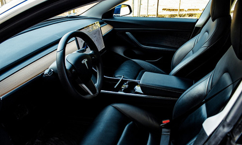 Tesla Model 3 Long R...