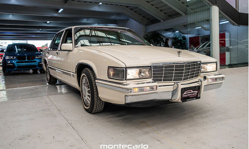 Cadillac Deville 199...