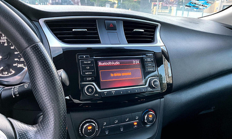 Nissan Sentra 2019...