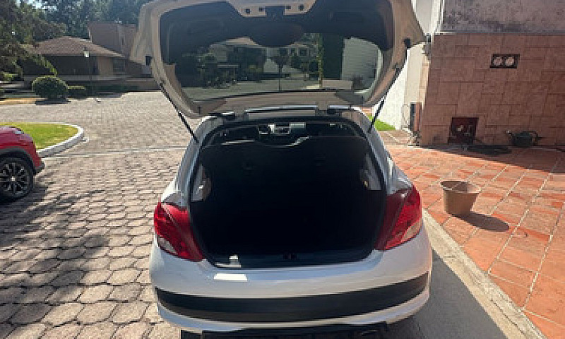 Peugeot 207 1.6 5P F...