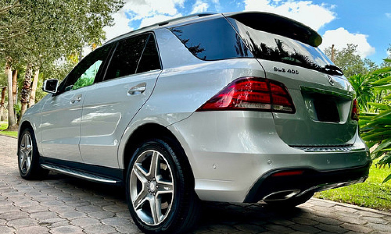 Mercedes-Benz Clase ...