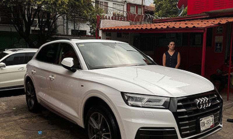 Audi Q5 2.0 L T Elit...