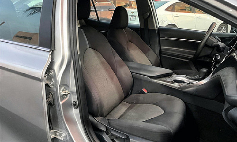 Toyota Camry 2022...