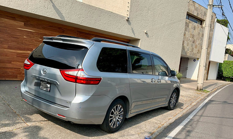 Toyota Sienna 3.5 Xl...