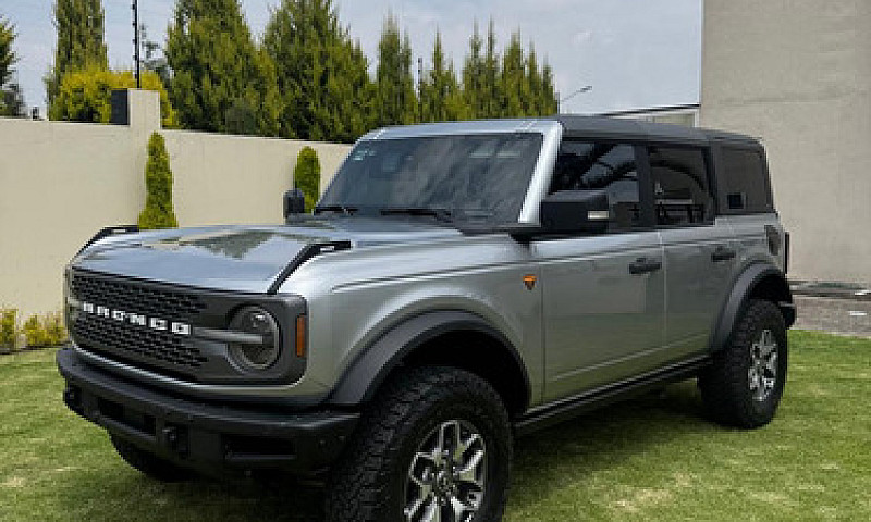 Ford Bronco Badlands...