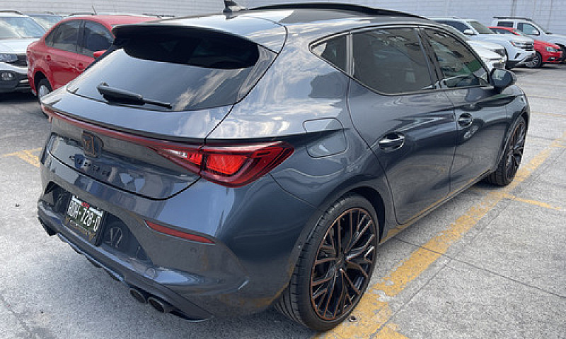 Cupra Leon 300Hp...