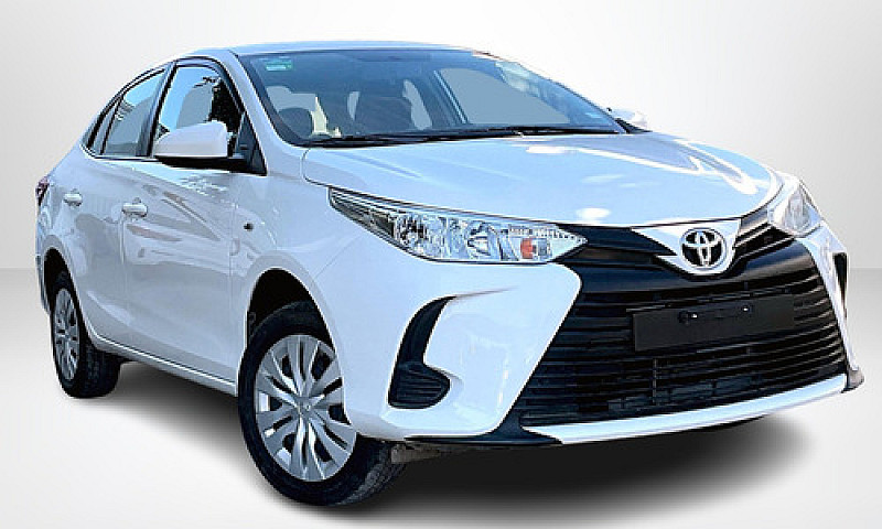 Toyota Yaris 2022...