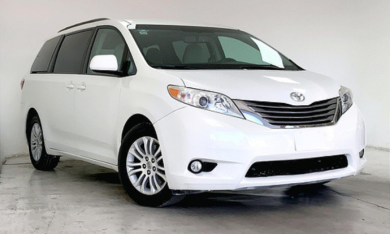 Toyota Sienna 2015...