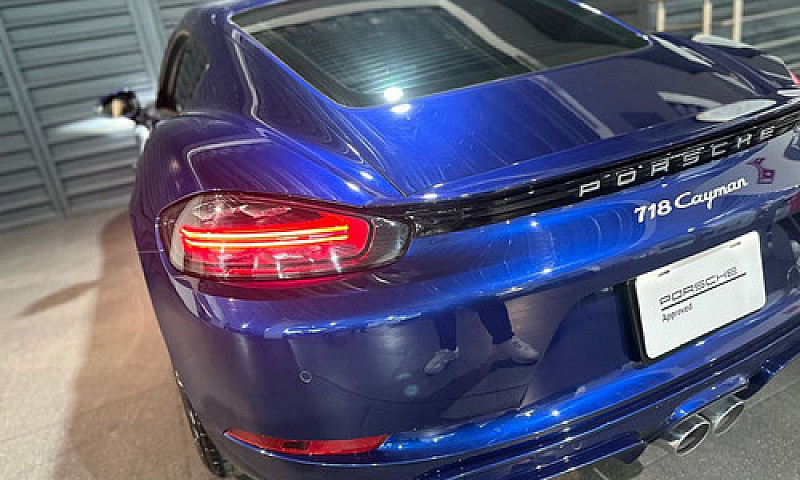 Porsche Cayman 2024...