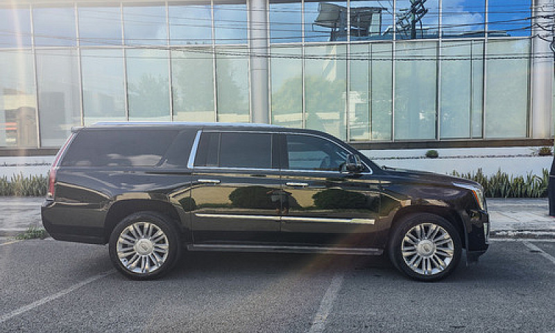 Cadillac Escalade Es...