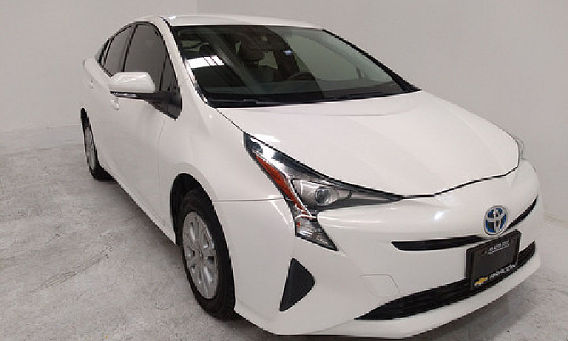Toyota Prius 2018 1....