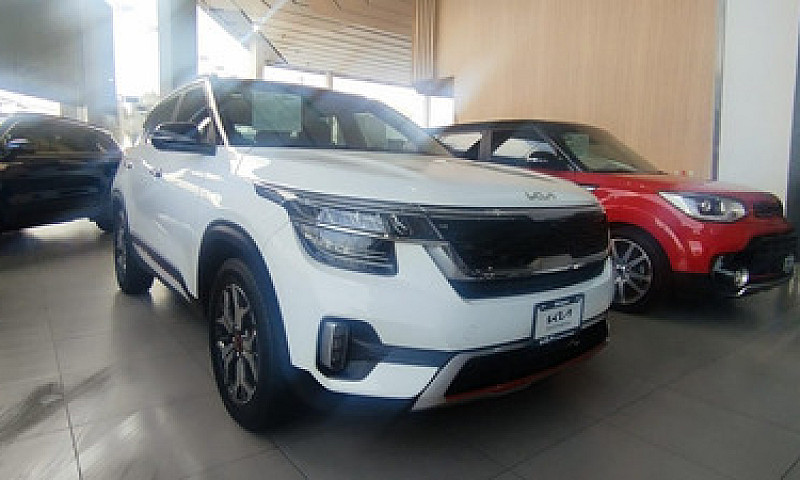 Kia Seltos 2023...