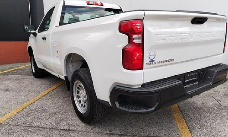 Chevrolet Silverado ...