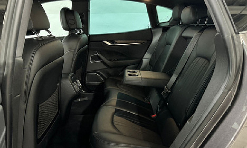 Maserati Levante Mhe...