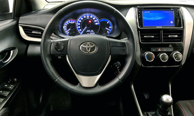 Toyota Yaris 2019...