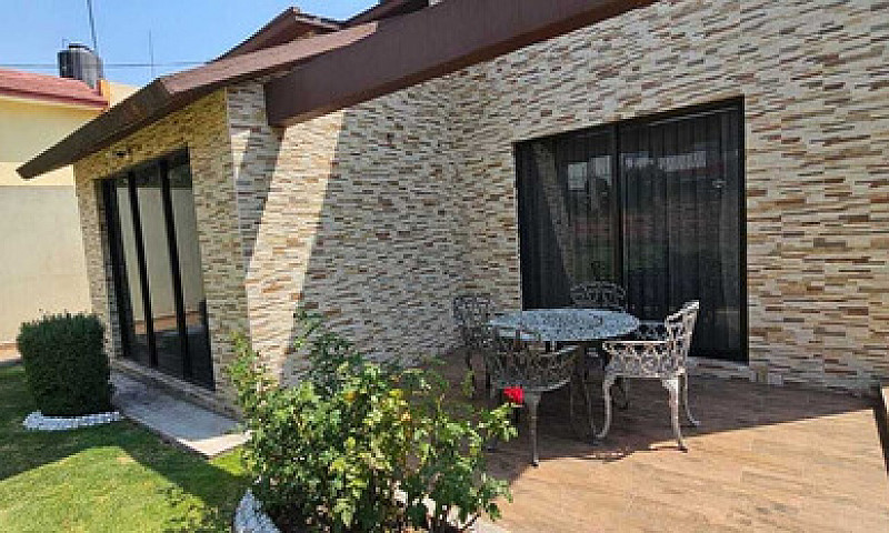 Venta De Casa En Lom...