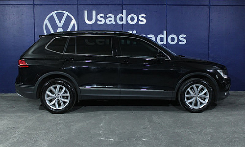 Volkswagen Tiguan Co...