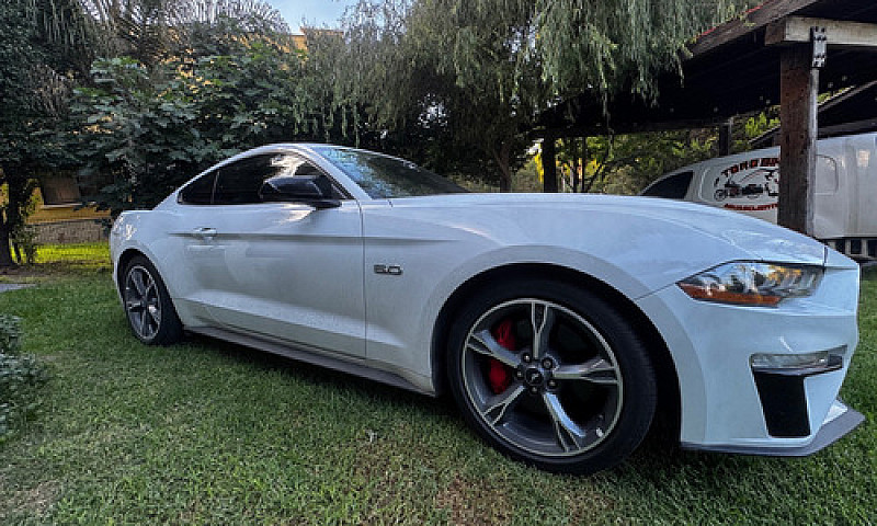 Ford Mustang 5.0L Gt...