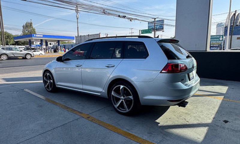 Volkswagen Golf Vari...