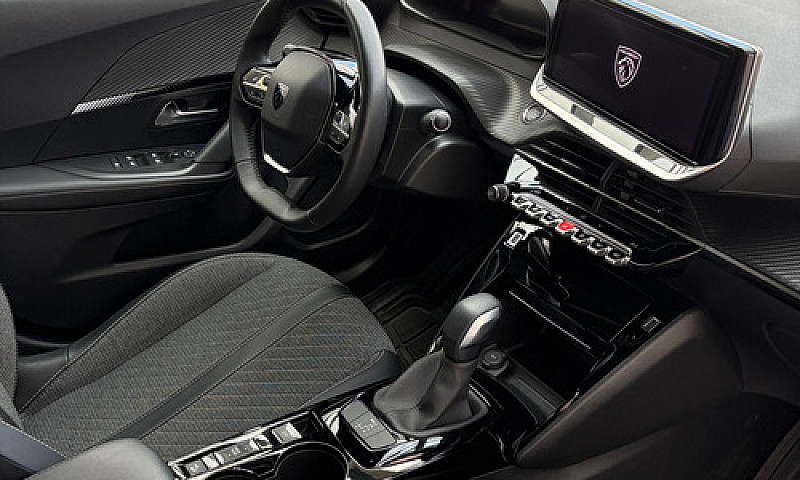 Peugeot 2008 1.2T Pu...