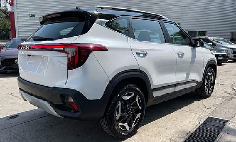 Kia Seltos 2024...