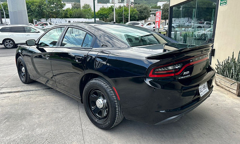 Dodge Charger 2020...