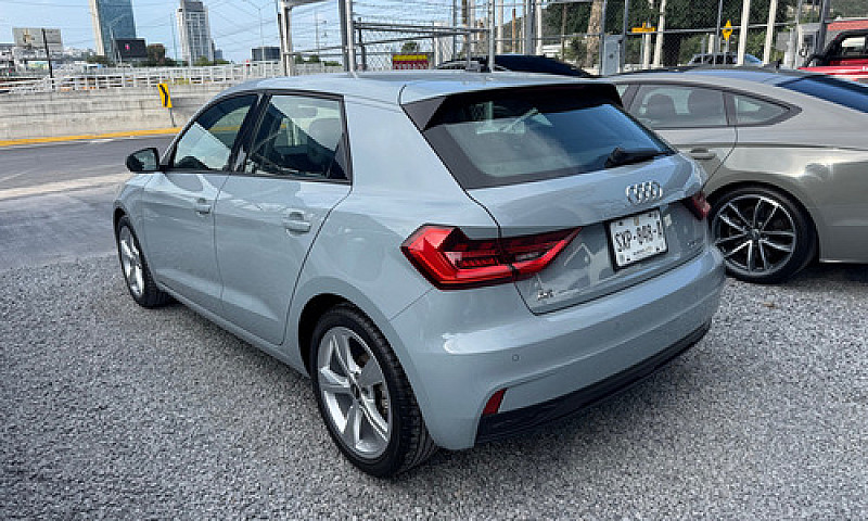 Audi A1 1. 5 Sportba...
