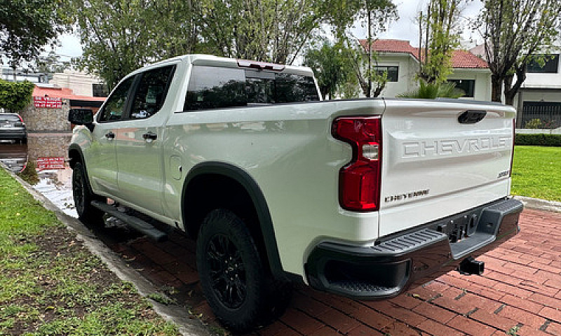 Chevrolet Cheyenne 6...