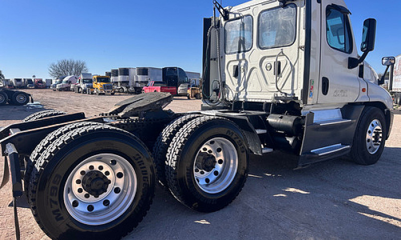 2017 Freightliner Ca...