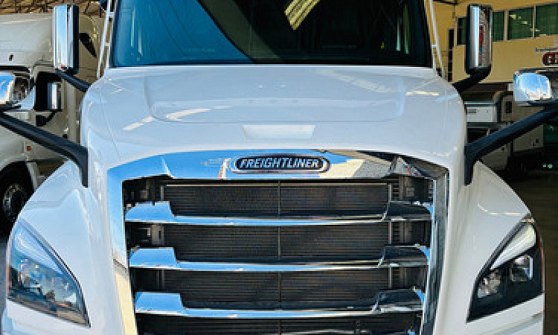 Freightliner Cascadi...