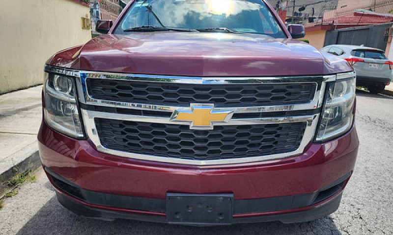 Chevrolet Suburban 5...