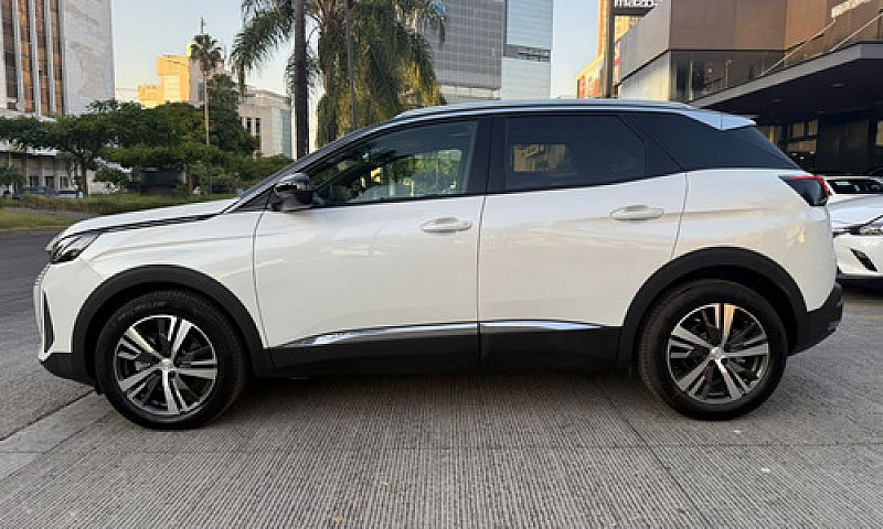 Peugeot 3008 2024...