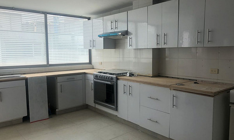 Departamento En Pola...