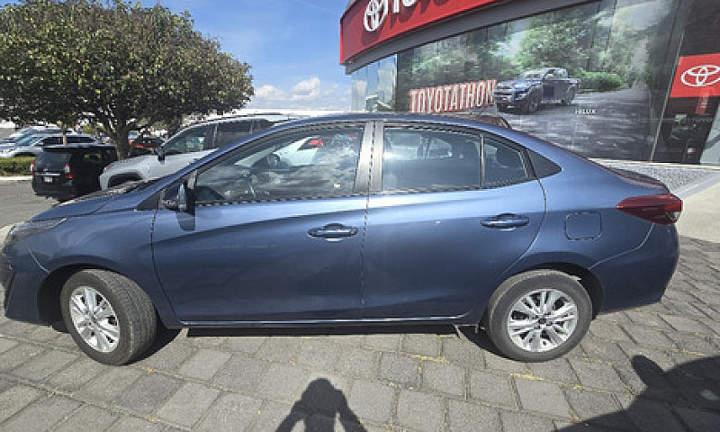 Toyota  Yaris  2020...