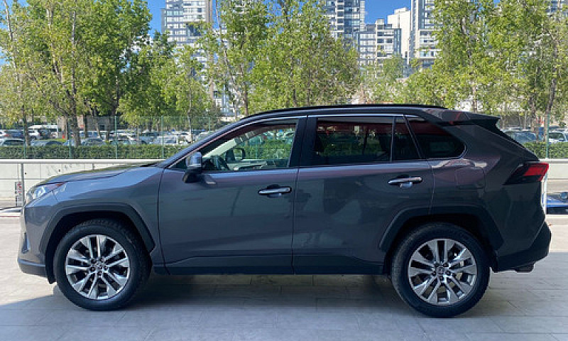 Toyota  Rav4  2021...