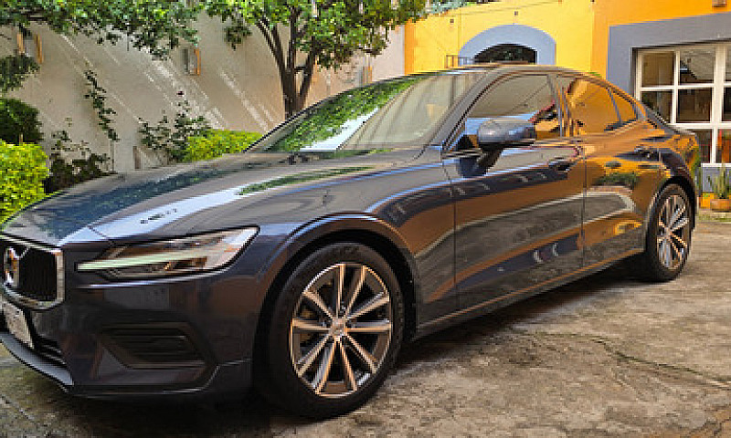Volvo S60 2.0 T5 Mom...