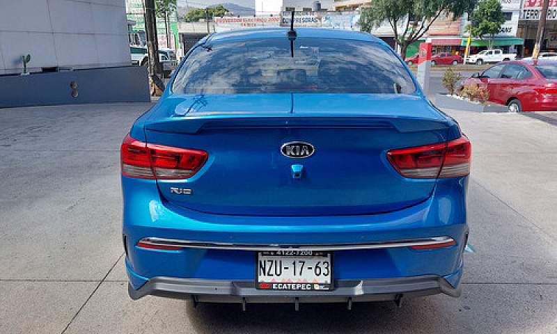 Kia Rio 2021...
