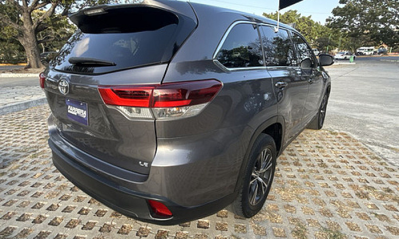 Toyota Highlander 20...